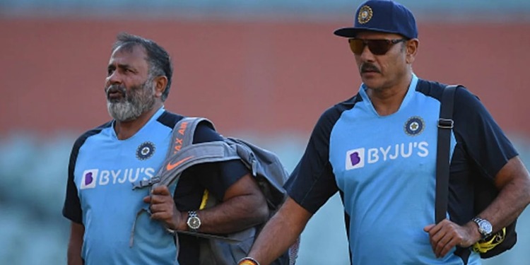 Ravi Shastri on Critics: Team India Coach पद से हटने के बाद आलोचकों पर बरसे रवि शास्त्री, Cricket Fans Pistols, Ravi Shastri on Pistols