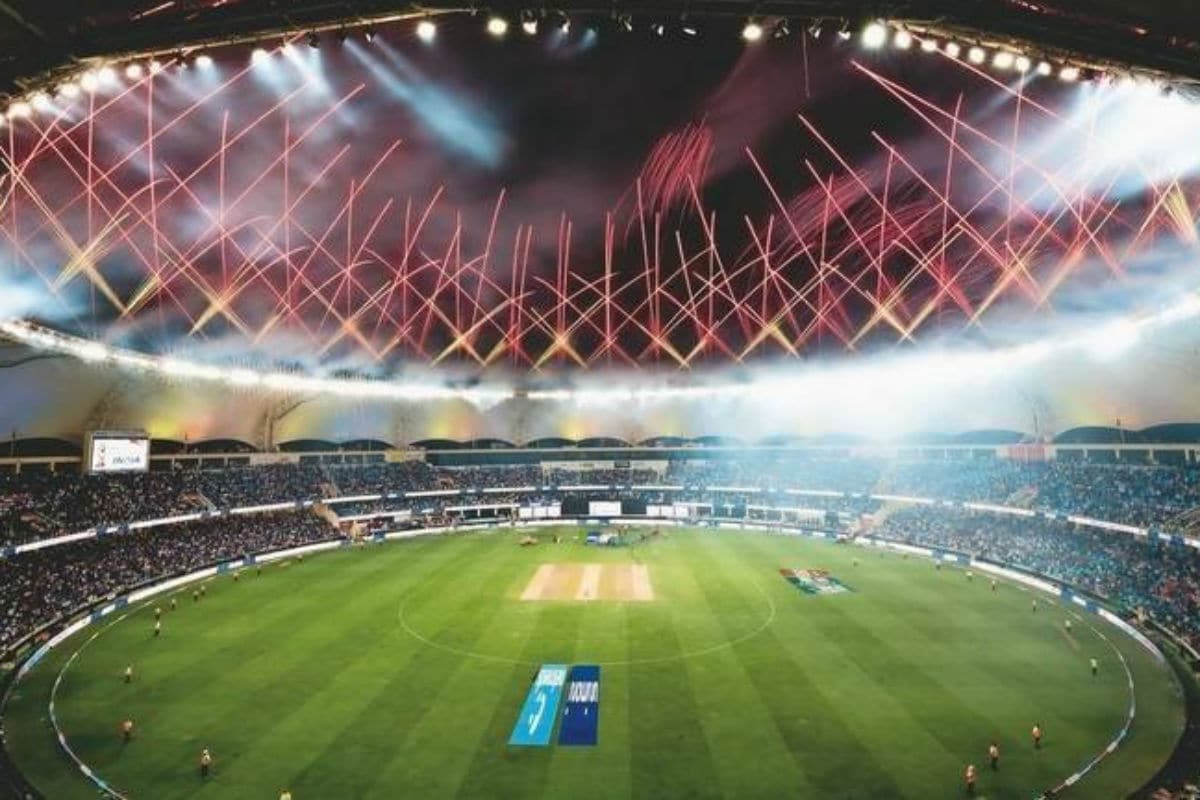 IPL 2021: CSK vs MI मैच में 44°c के लगभग रहेगा दुबई का तापमान, जानिए पिच और मौसम की पूरी रिपोर्ट