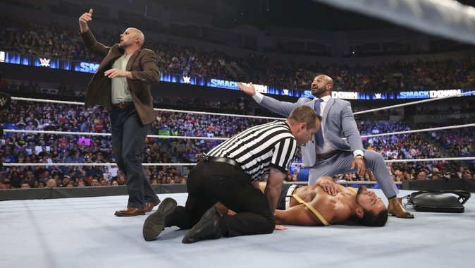 WWE Smackdown Highlights: Happy Corbin के हमले के बाद बुरी तरह से घायल हुए Madcap Moss, स्ट्रेचर पर ले जाना पड़ा स्मैकडाउन सुपरस्टार को एरिना से बाहर