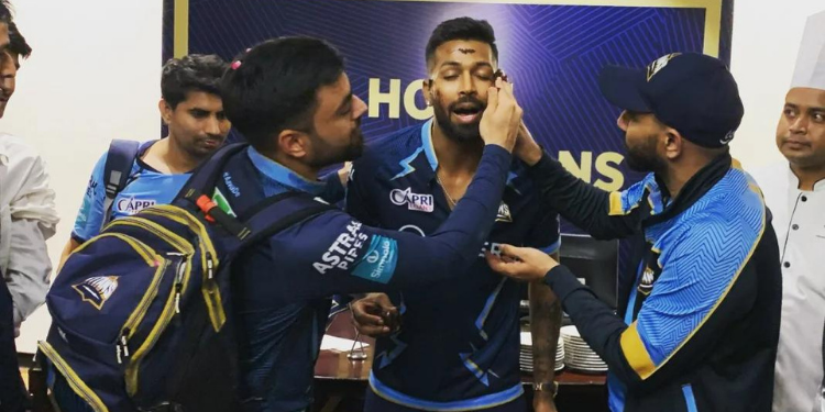 Gujarat Titans WINS IPL 2022: गुजरात टाइटंस के कैप्टन कूल Hardik Pandya ने टीम के साथ मनाया जीत का जश्न- See photos Captain Hardik Pandya