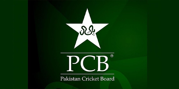 पाकिस्तानी महिला क्रिकेटर से छेड़छाड़, PCB ने कोच को किया निलंबित
