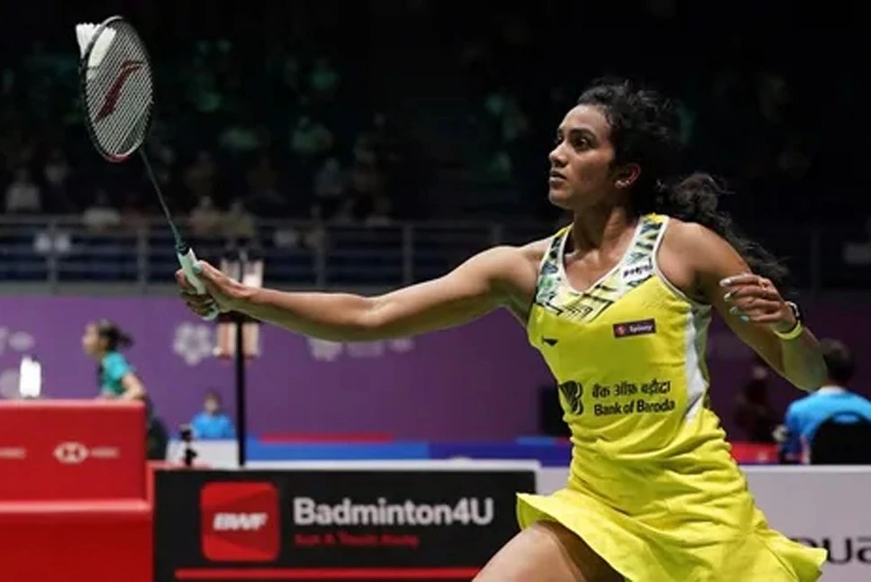 PV Sindhu Injury: बैडमिंटन स्टार पीवी सिंधु की चोट गंभीर नहीं, अगले हफ्ते से कर सकती हैं अभ्यास! : Follow World Badminton Championship LIVE