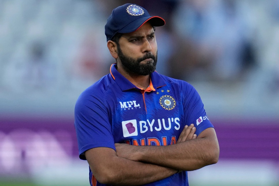 IND vs AUS T20: भुवनेश्वर कुमार और हर्षल पटेल की गेंदबाजी पर उठ रहे है सवाल, कप्तान रोहित शर्मा ने दिए जबाव- Check Out