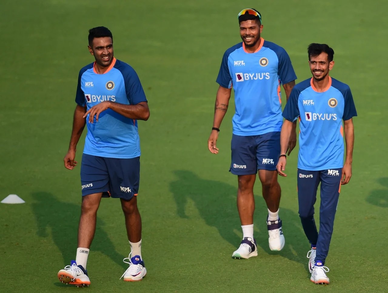 India Playing XI 2nd T20: ऑस्ट्रेलिया के खिलाफ दूसरे टी20 में टीम इंडिया में बुमराह की हो सकती है वापसी, ऐसी हो सकती है भारत की प्लेइंग इलेवन: Follow IND vs AUS LIVE Updates