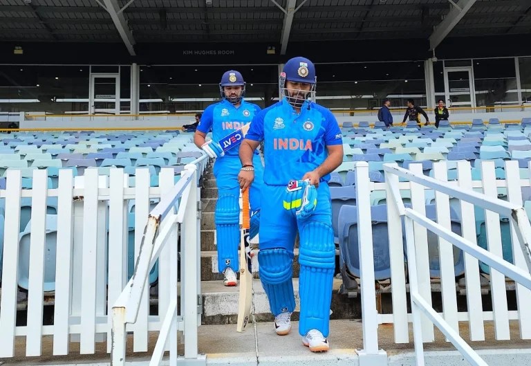 IND vs BAN LIVE: चोट के कारण टीम इंडिया से बाहर हुए दिनेश कार्तिक, एडिलेड में बांग्लादेश के खिलाफ मुकाबले में ऋषभ पंत खेलते आएंगे नजर: Follow ICC T20 World Cup 2022 Live Updates