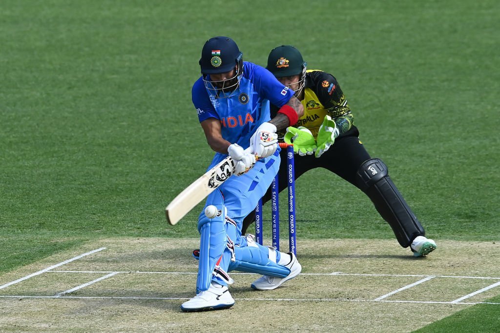 IND vs AUS LIVE: ऑस्ट्रेलिया के खिलाफ वॉर्म-अप मैच में KL Rahul का ब्लॉकबस्टर प्रदर्शन, 27 गेंदों में पूरी की फिफ्टी- देखें Video