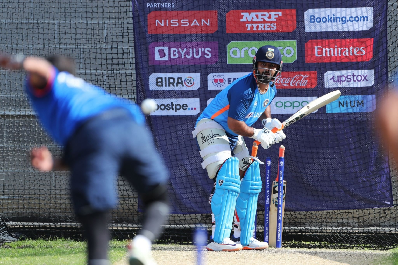 India Playing XI vs BAN: बांग्लादेश के खिलाफ Must-Win मुकाबले में ऋषभ पंत को मौका, अक्षर पटेल की हो सकती है वापसी: Follow IND vs BAN LIVE ICC T20 World Cup